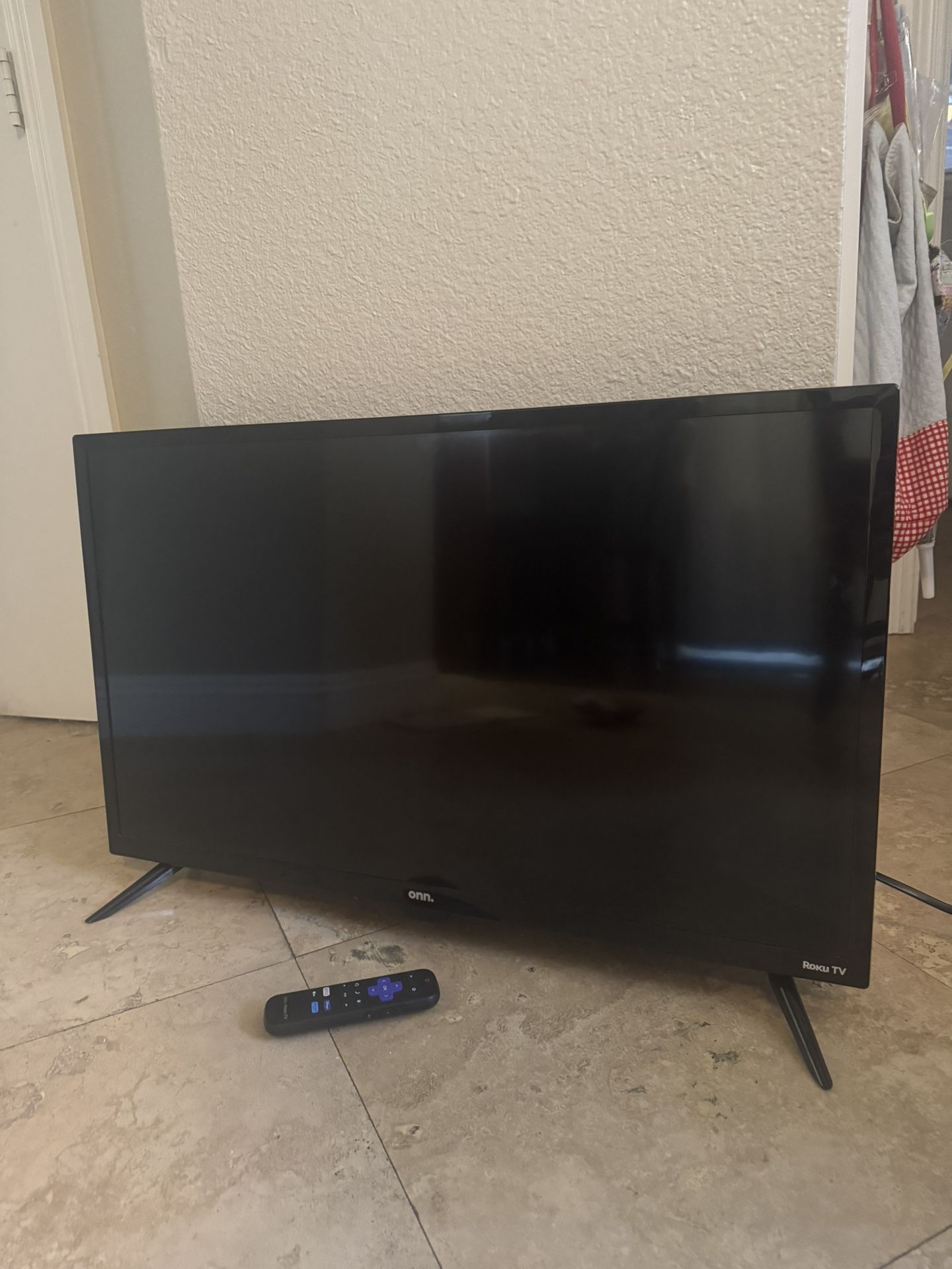 32 Inch Onn Roku Smart TV