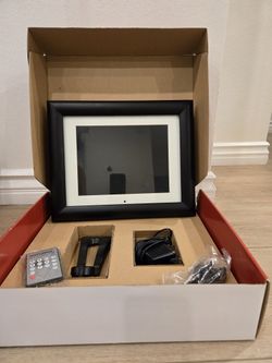 Brand New Digital Picture Frame 10.4 inches. Large LCD Display With Remote