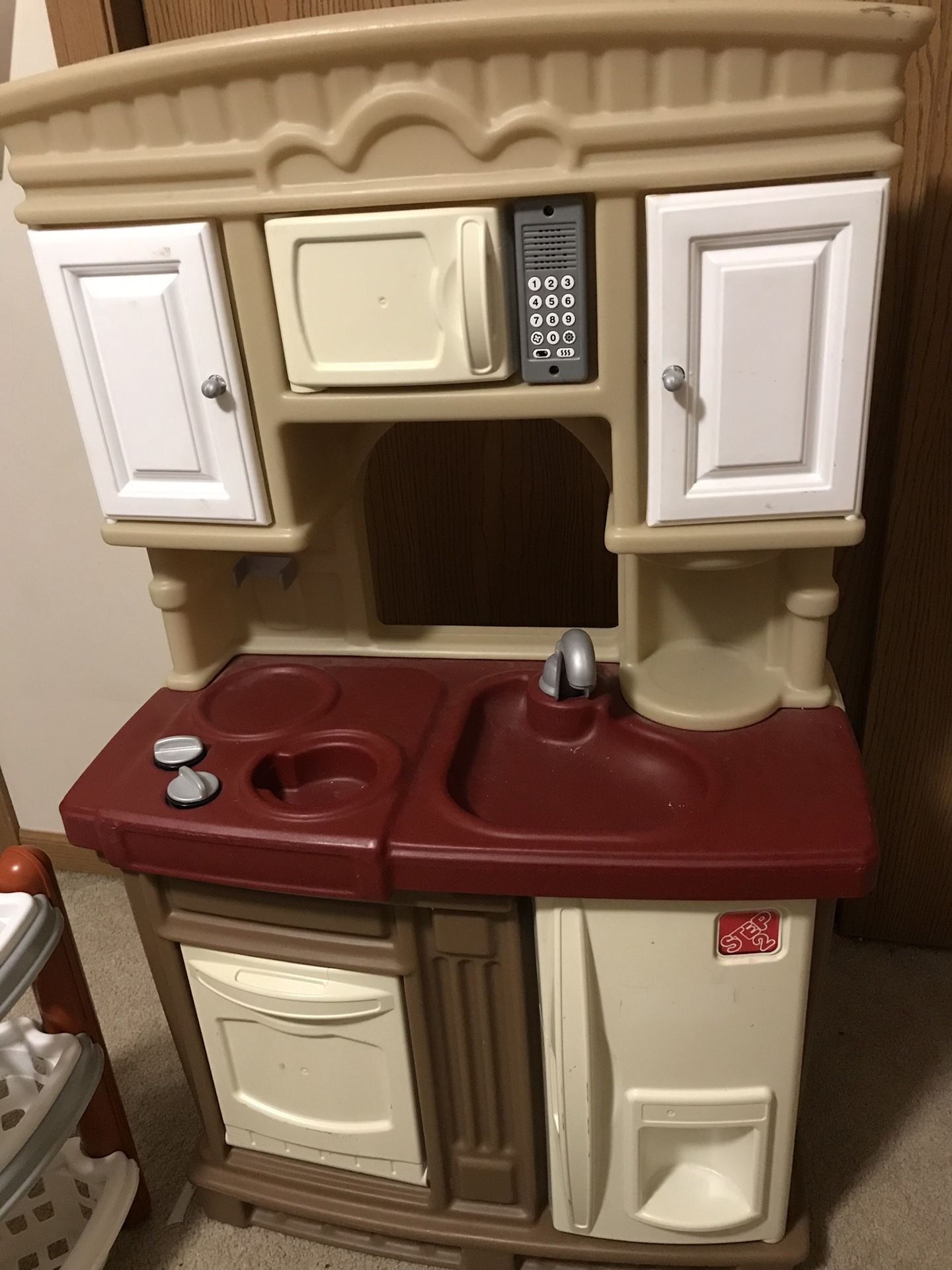 Play kitchen and washer