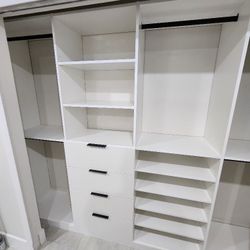 Linen Closets 