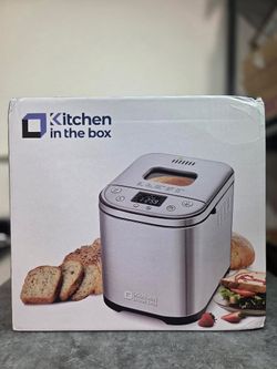 PALLET OF JUICERS AND BREAD MAKERS