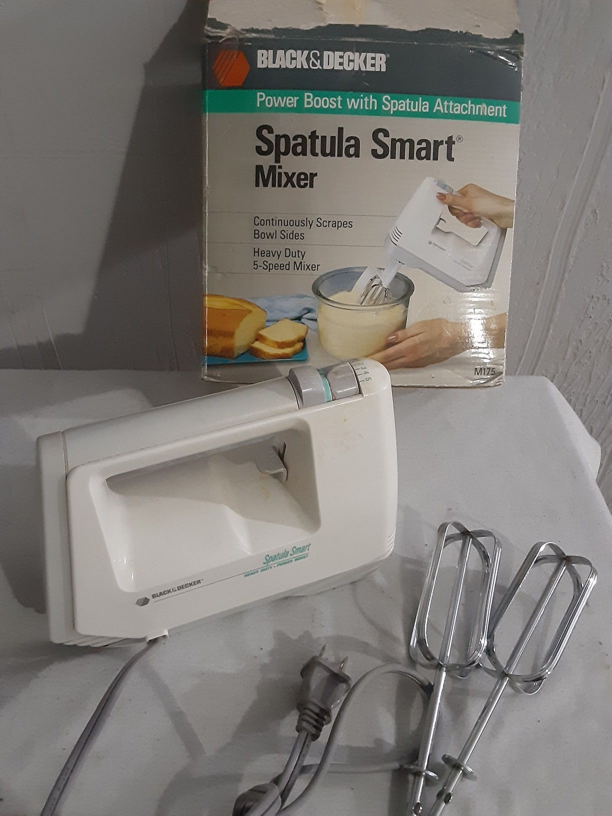 Black & Decker Power Boost SPATULA SMART MIXER Model M175 Electric