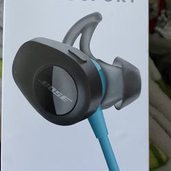Boss Soundsport Bluetooth Earbuds Teal With Accessories 