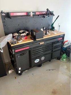 Moving! Big Husky Rollaway Toolbox