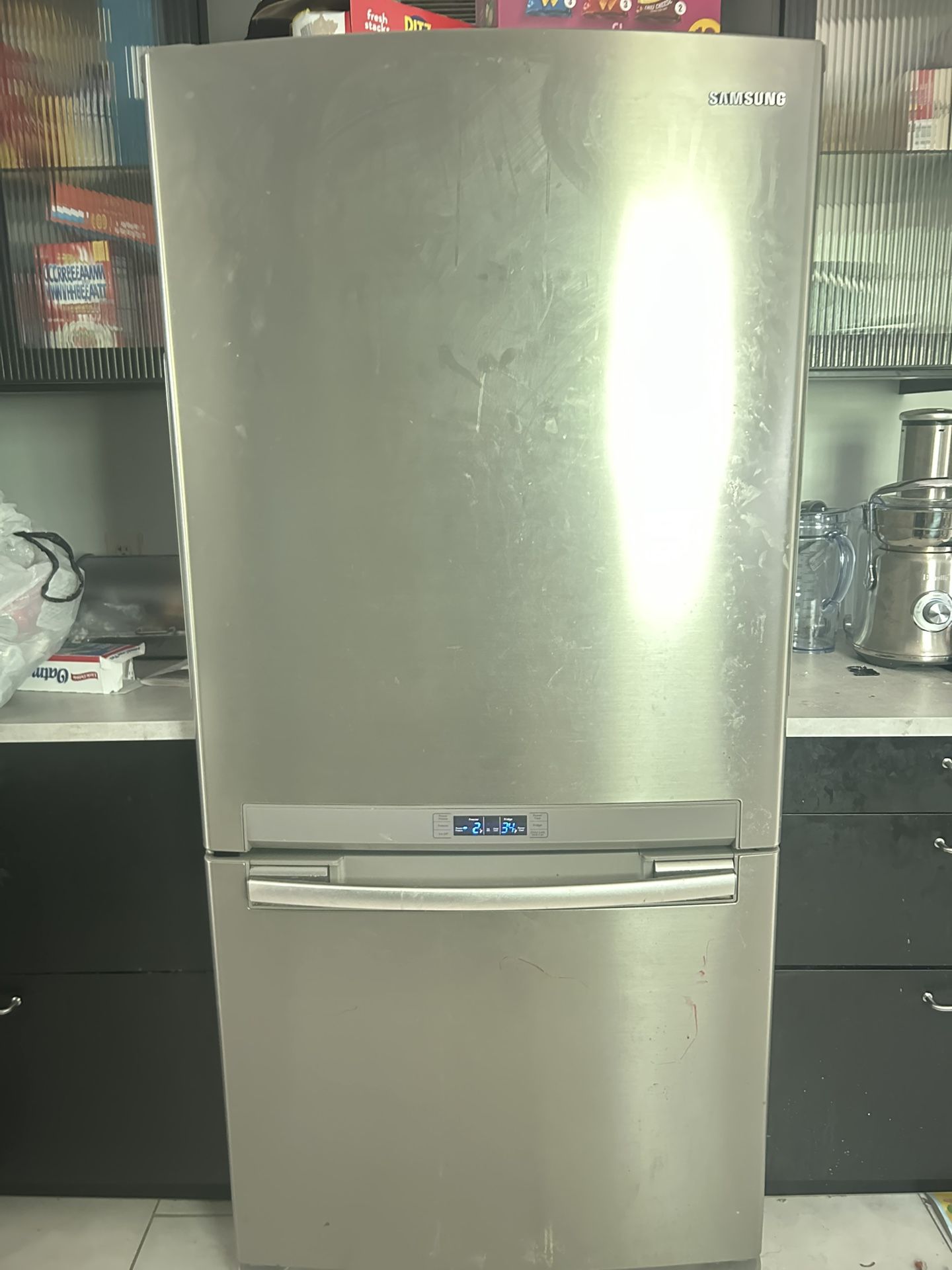 Refrigerator