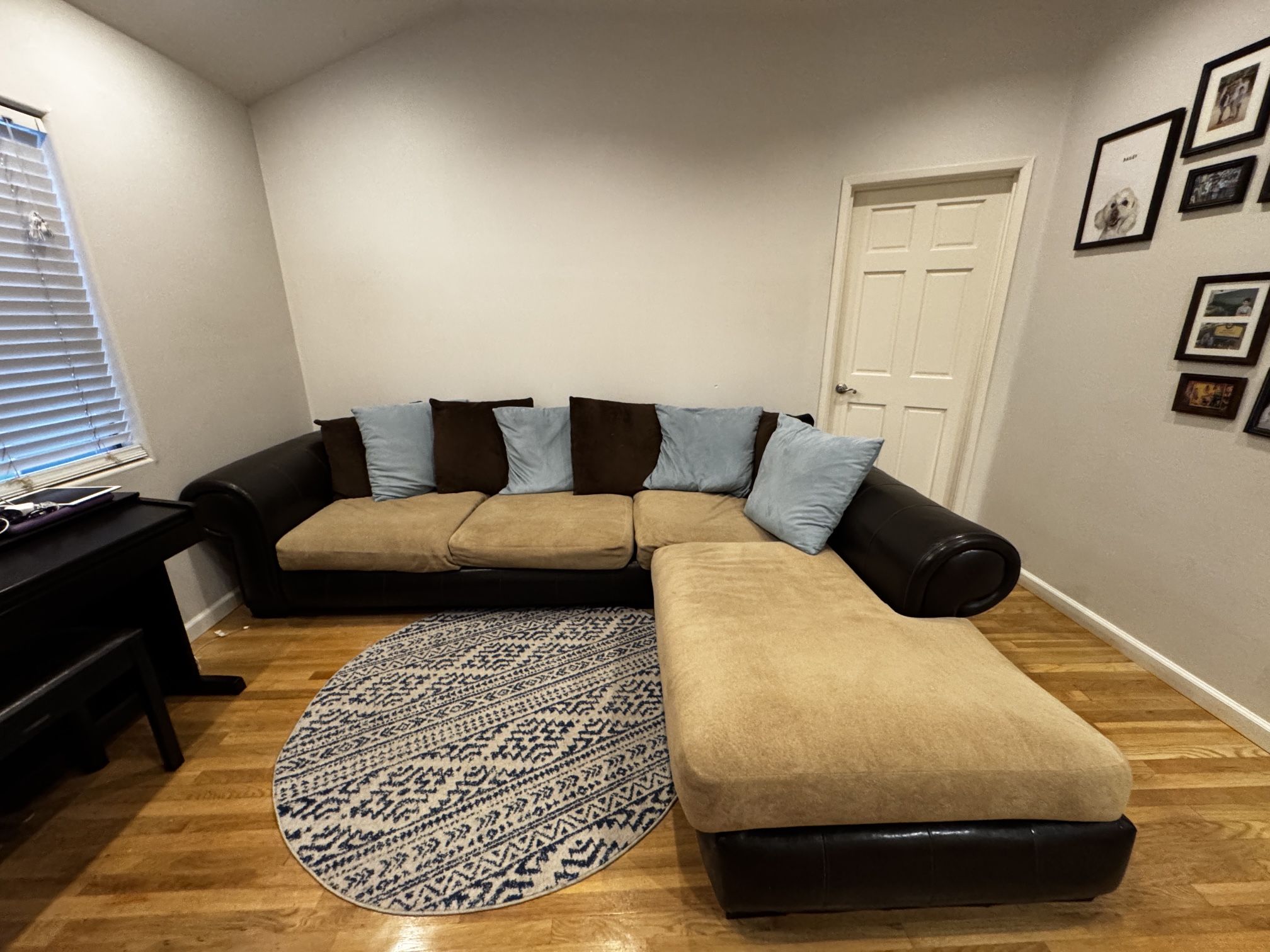 Couch Sectional Living Spaces