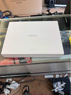 🔥 Apple MacBook Air 15.3” M3 Silver – Apple Certified Refurbished 🔥💻 16GB RAM | 256GB SSD | 100% Battery Health | Only 2 Cycles
