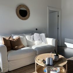White Sleeper Sofa / Couch - Sturdy, Beautiful