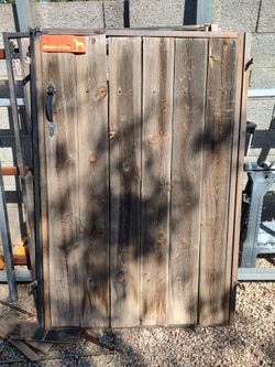 Used Gate