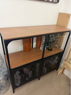 Bar cabinet