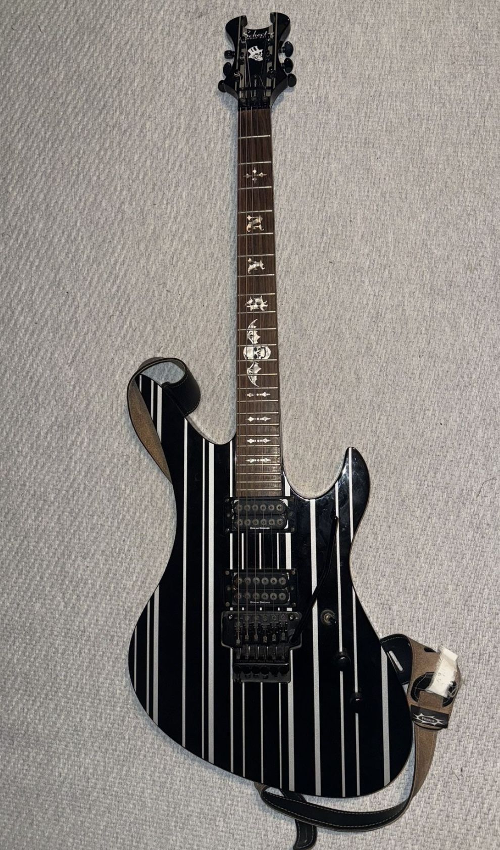 2008 Schecter Synyster Gates Guitars With Coffin Case