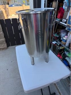 Brewtech Ss 304 brew bucket 7 gallon stainless steel