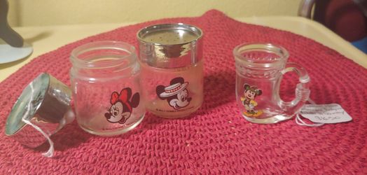 DISNEY MICKEY/MINNIE COLLECTIBLES