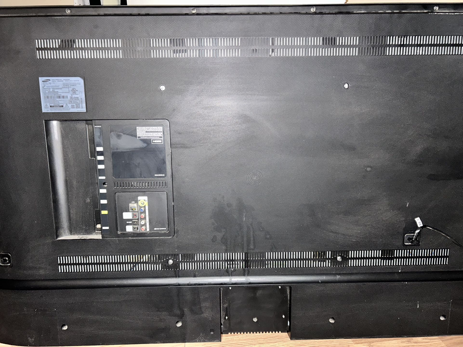 60 inch flatscreen TV