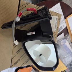 TOYOTA 4RUNNER LEFT SIDE MIRROR!! OEM!!