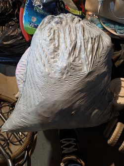 Free baby girl clothes pending pick up