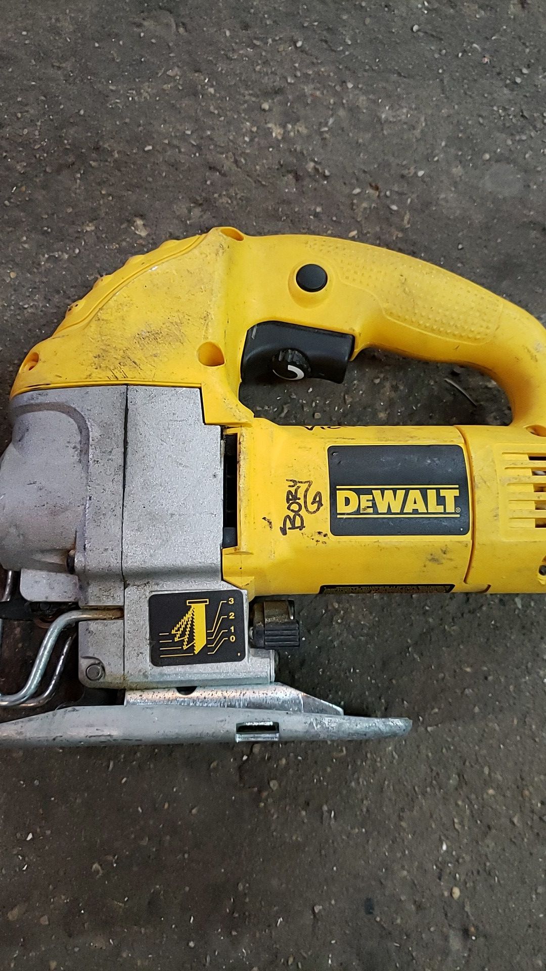 Dewalt