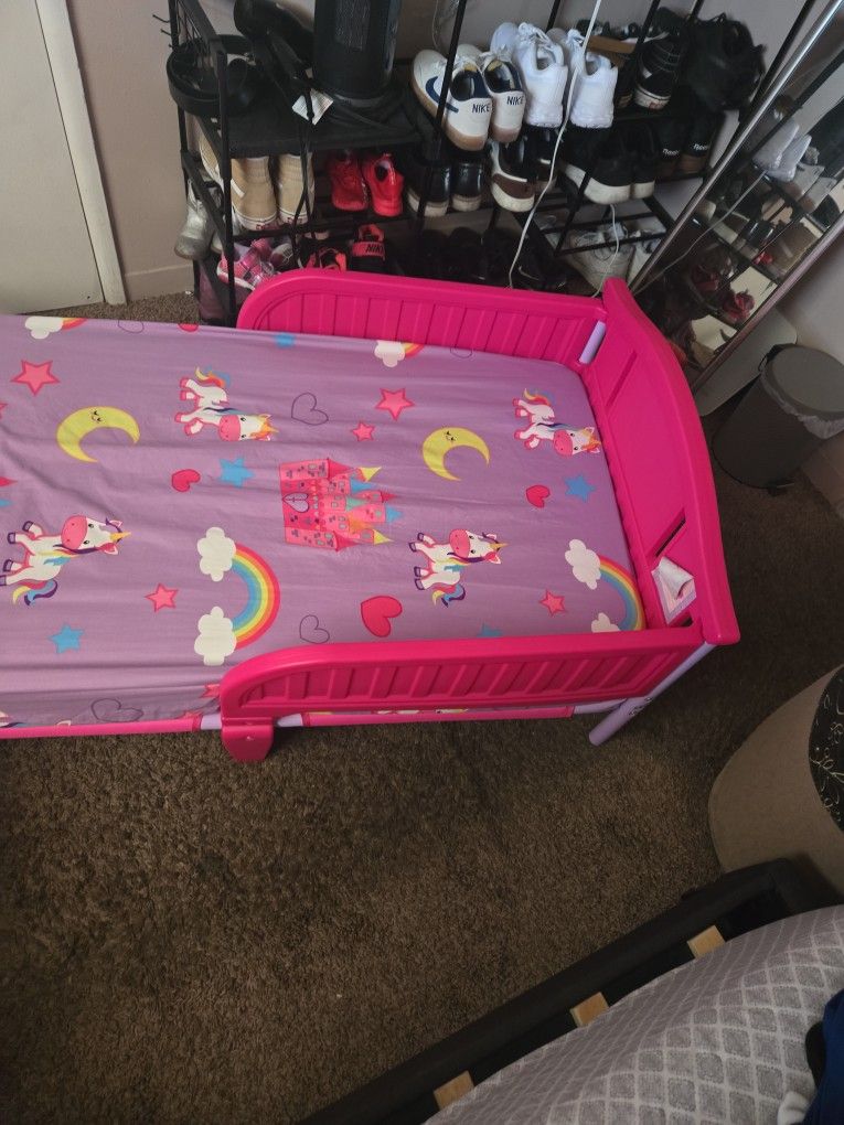 Toddlers Bed