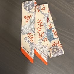 Hermès bag scarf