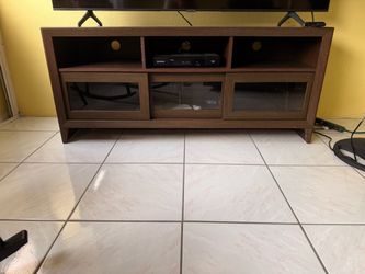 Tv stand