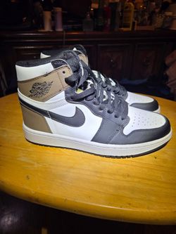 Air Jordan 1 High - Dark Mocha - Men's 8