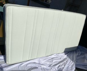 Zinus  Mattress