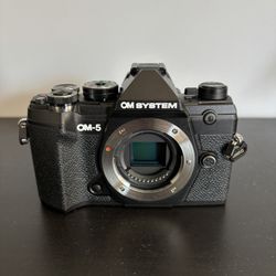 OM SYSTEM OM-5