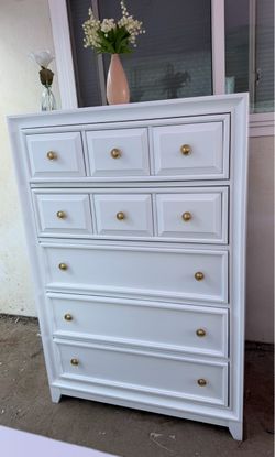 Dresser Drawers Works Well
