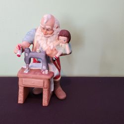 1988 HALLMARK Limited Collectable Porcelain Santa Figurine 