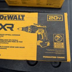 Drywall screw gun