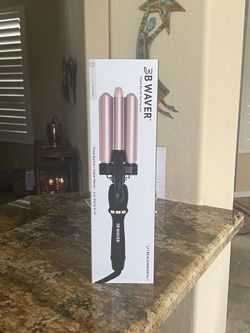 3B Waver Triple Barrel Curling Iron