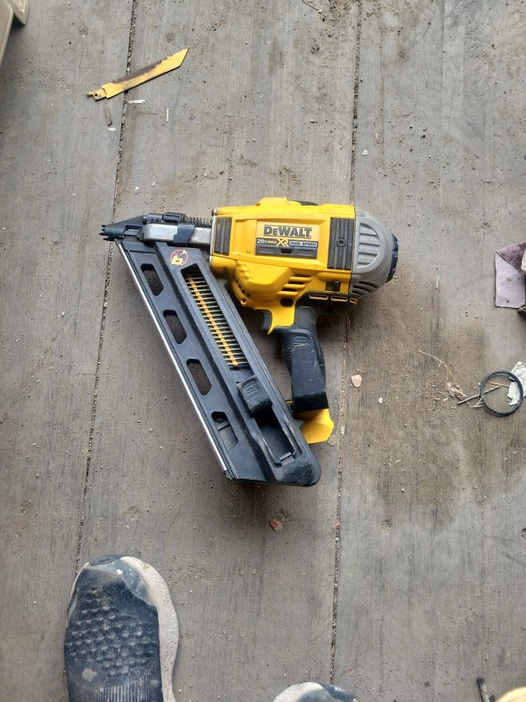 Dewalt FRAMING NAILER