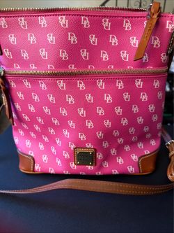 Dooney & Bourke