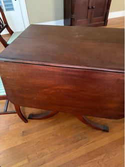 Antique Duncan Phyfe Table/5 chairs