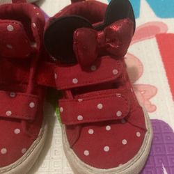 Minnie Mouse Shoes 