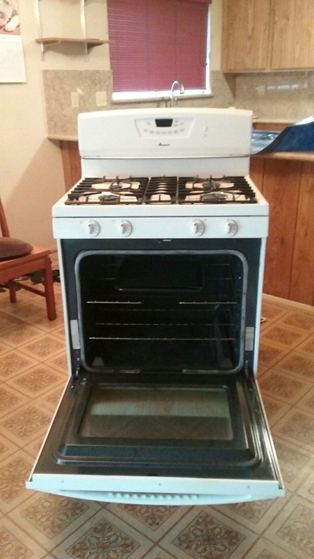 Amana Gas Stove Oven Broiler for Sale in Fontana, CA OfferUp