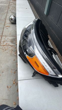 2020-2026 ford explorer driver side head light
