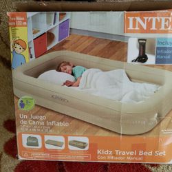 Intex Kidz Travel Bed Set