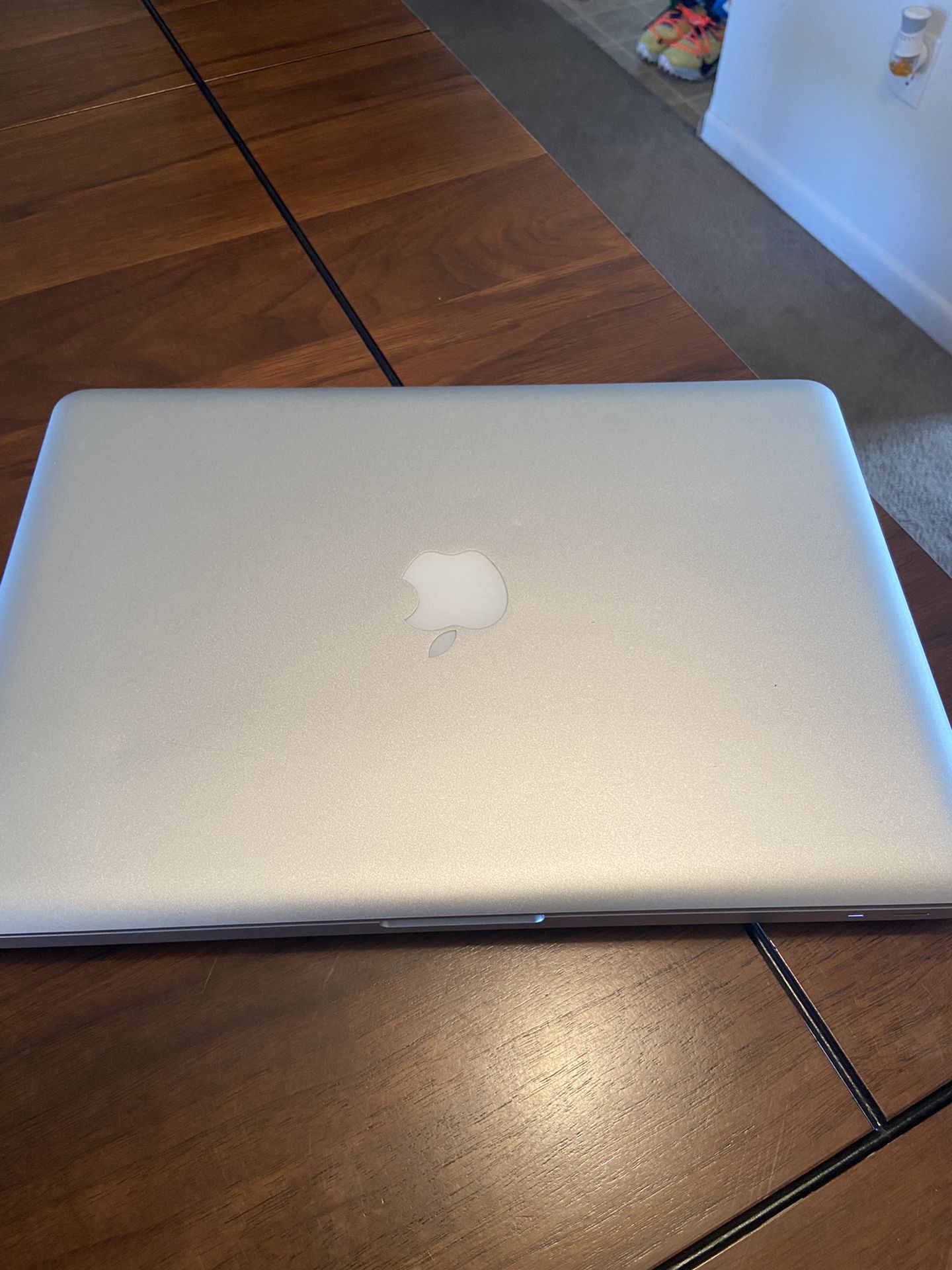 Apple MacBook Pro 13" Pre-Retina Laptop / Mid-2012