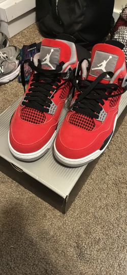 Retro Jordan 4s