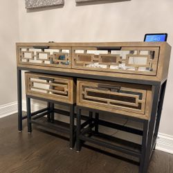Console Table And 2 Side Tables For Sale 200$