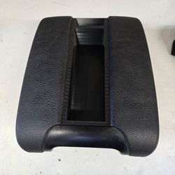 E39 center arm rest
