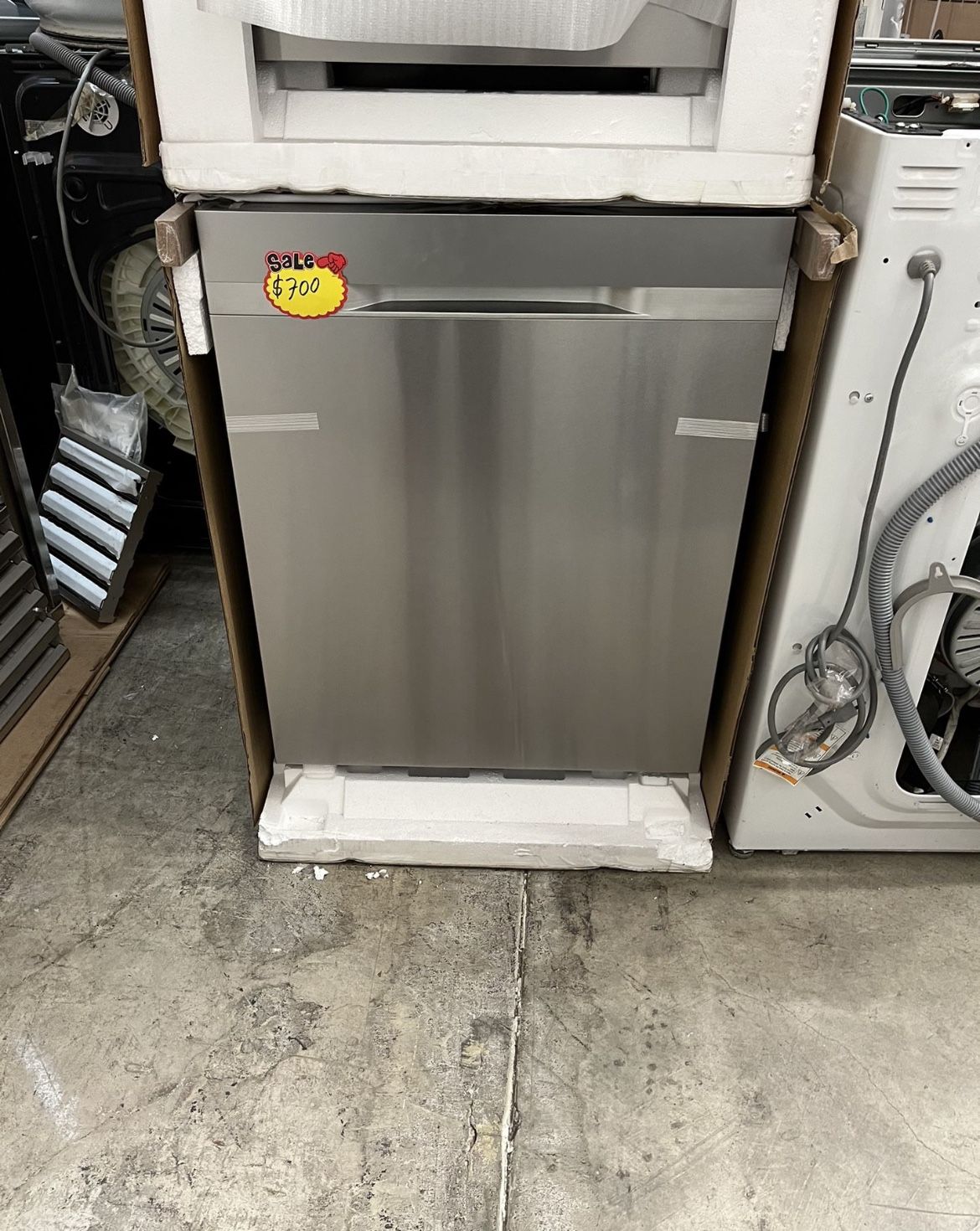 NEW SAMSUNG DISHWASHER