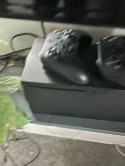 Xbox One X 1TB