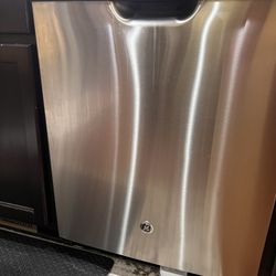 GE Stainless Steel Dishwasher For Sale
