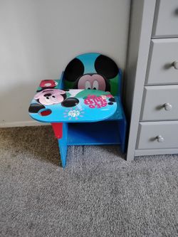 Mickey Desk