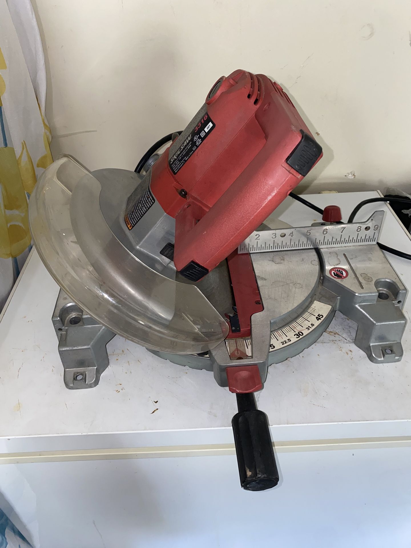 SKIL 10-in 15-Amp Bevel Compound Miter Saw