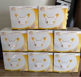 Pokémon 30th Celebration Elite Trainer Box