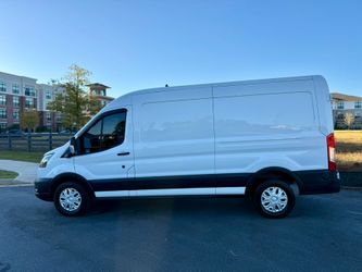 2022 Ford E-Transit