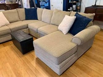 Sectional sofa couch
